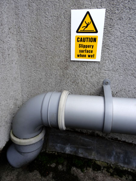 slippery_when_wet_sign